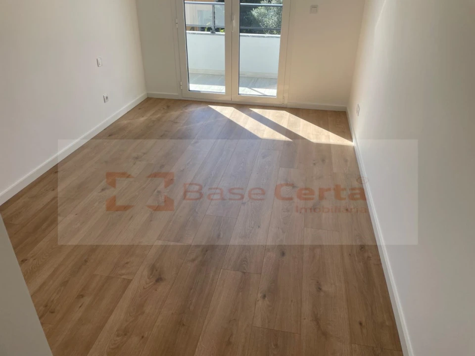 Apartamento T3 para Venda em Alverca do Ribatejo e Sobralinho Foto 15