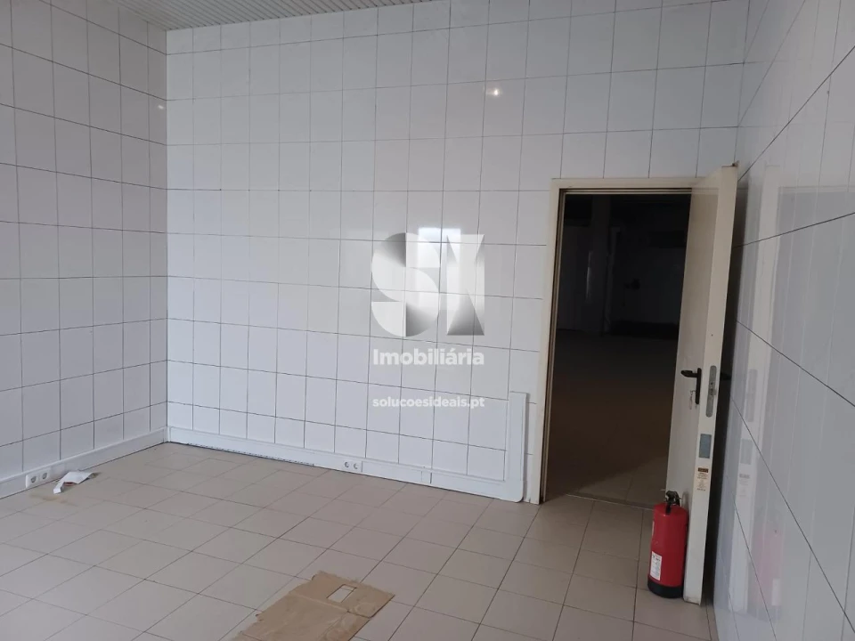 Negócio para Arrendamento em São Miguel de Poiares Foto 5