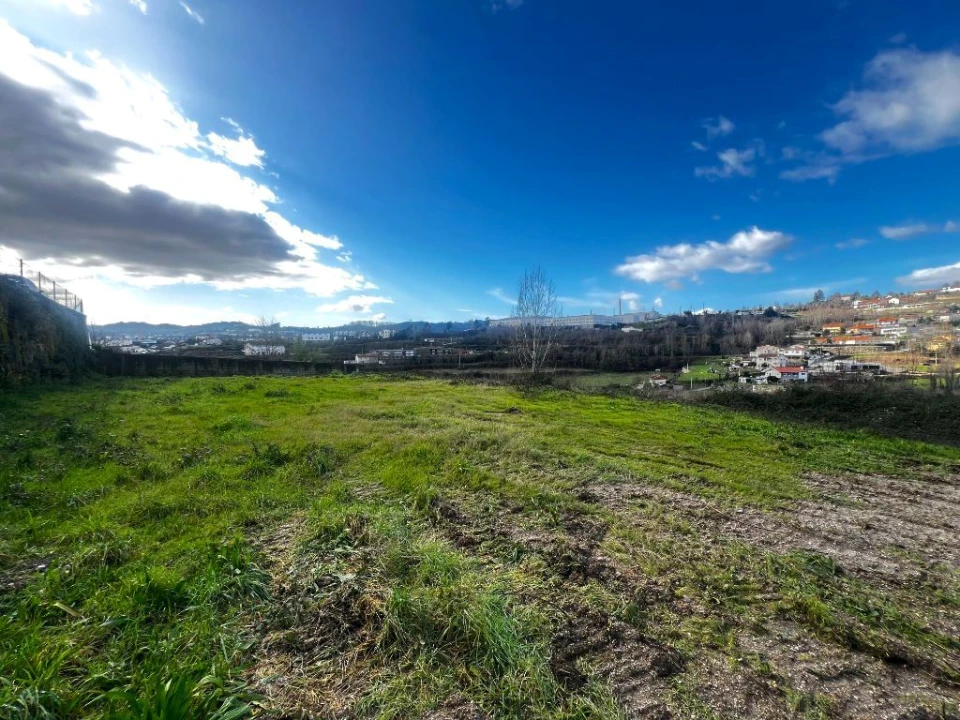 Terreno para Venda em Amarante (São Gonçalo), Madalena, Cepelos e Gatão Foto 1
