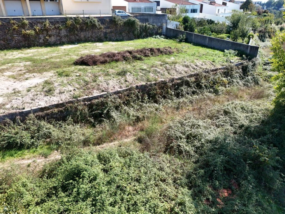 Terreno para Venda em Amarante (São Gonçalo), Madalena, Cepelos e Gatão Foto 1