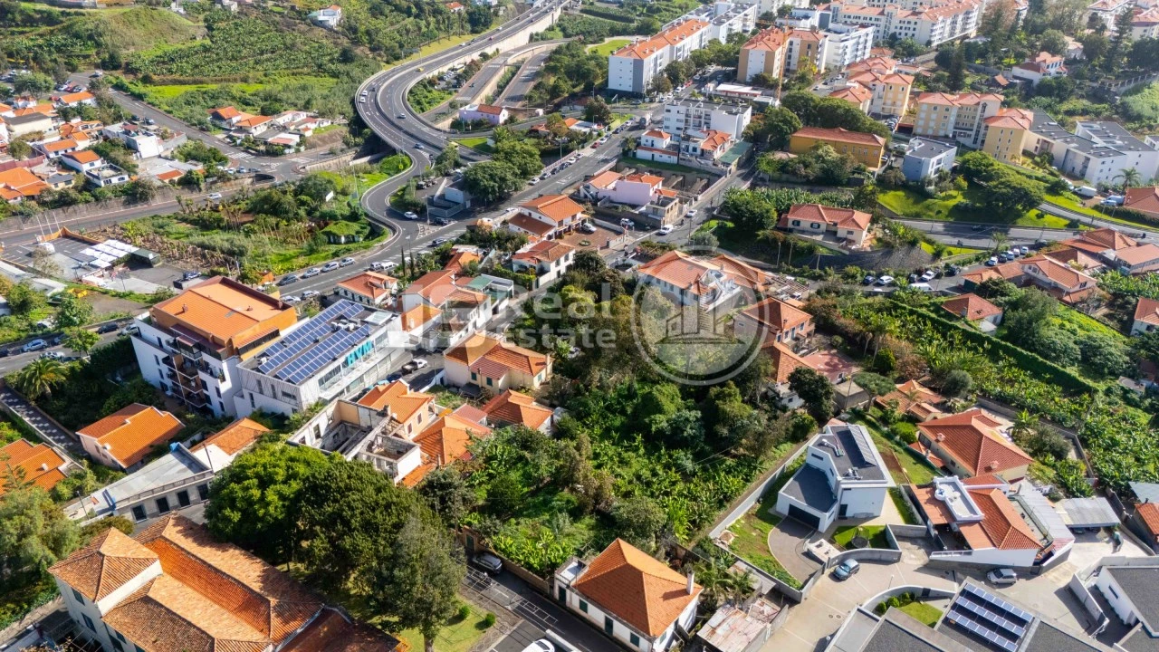Moradia T2 para Venda em Santo Antonio Foto 4