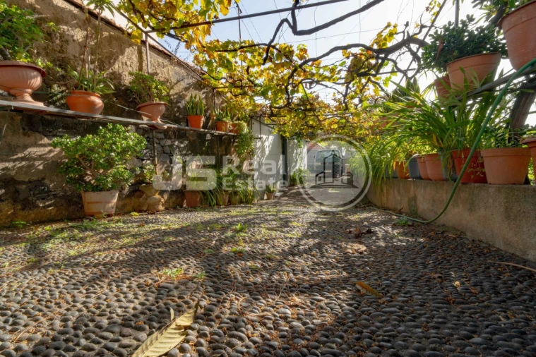 Moradia T2 para Venda em Santo Antonio Foto 14