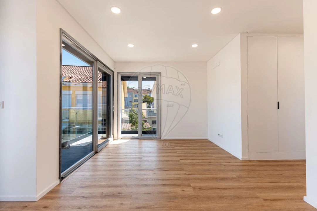 Moradia T3 para Venda em Algueirão-Mem Martins Foto 16