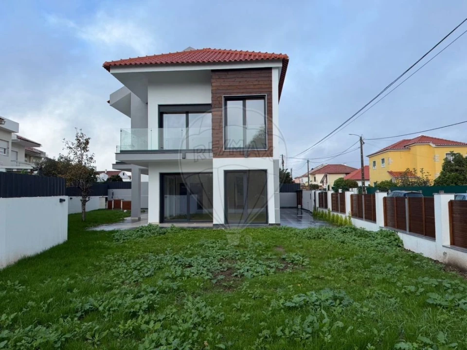 Moradia T3 para Venda em Algueirão-Mem Martins Foto 27