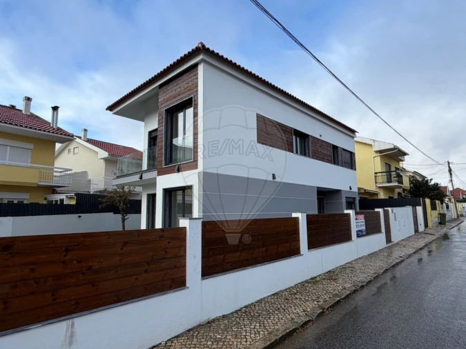 Moradia T3 para Venda em Algueirão-Mem Martins Foto 31