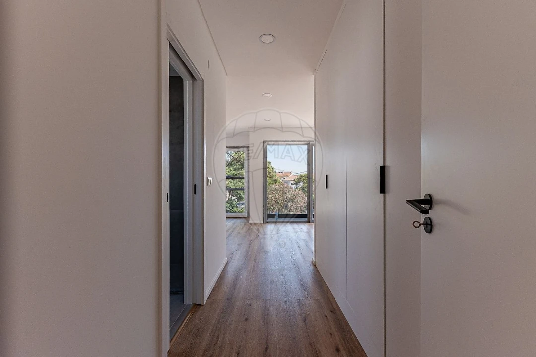 Moradia T3 para Venda em Algueirão-Mem Martins Foto 10