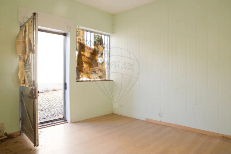 Moradia T5 para Venda em Grijó e Sermonde Foto 16