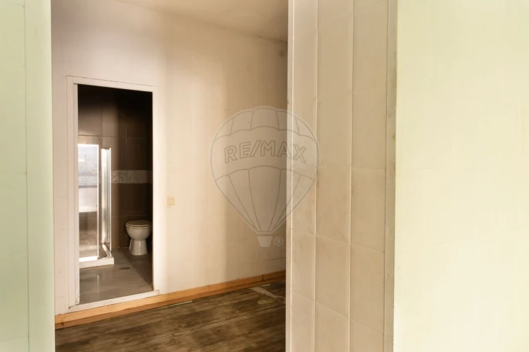 Moradia T5 para Venda em Grijó e Sermonde Foto 18