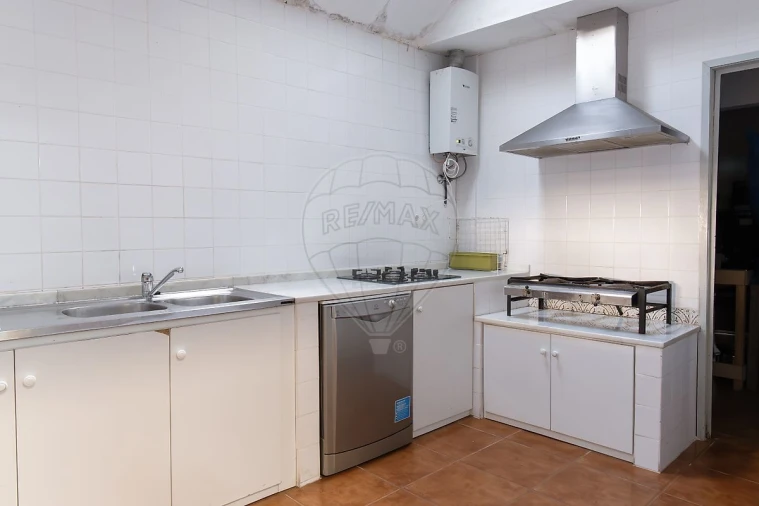 Moradia T5 para Venda em Grijó e Sermonde Foto 23