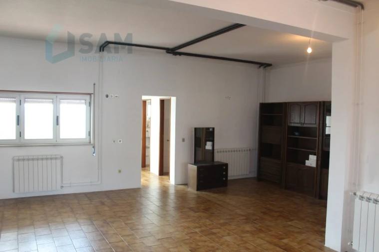 Moradia T3 para Venda em Maiorga Foto 9