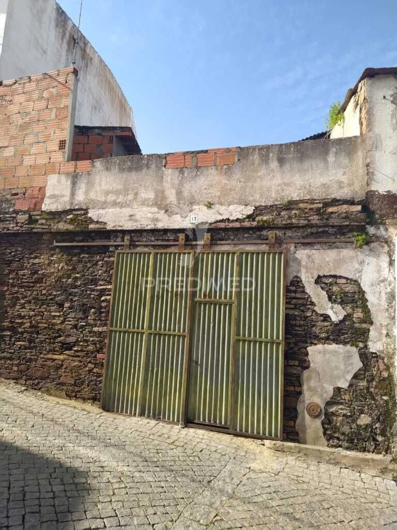 Moradia T3 para Venda em Barrancos Foto 2