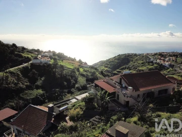 Terreno para Venda em Arco da Calheta