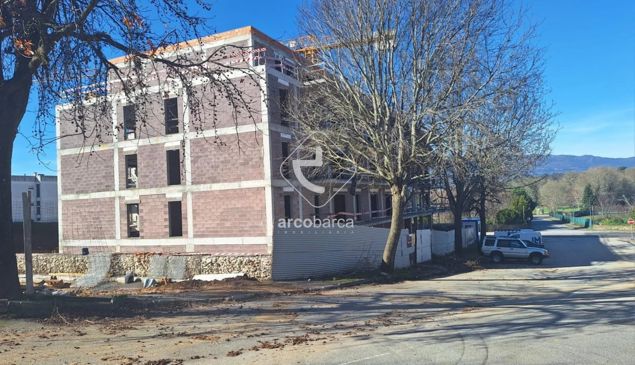 Apartamento T3 para Venda em Correlhã Foto 11