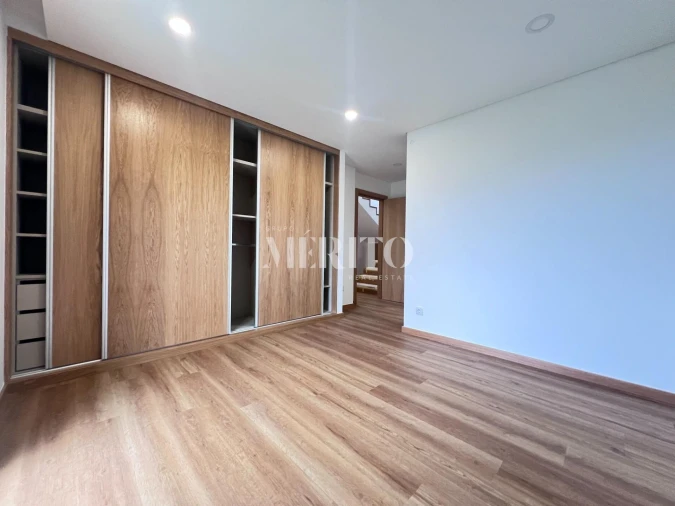 Moradia T3 para Venda em Arca e Ponte de Lima Foto 9