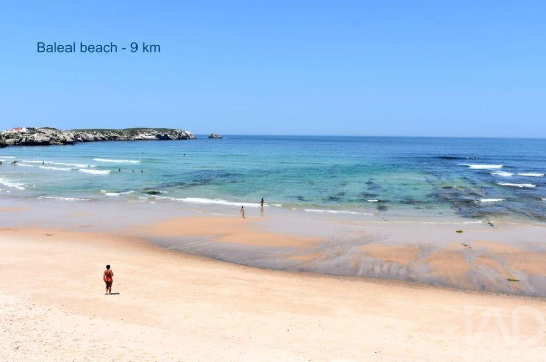 Moradia T4 para Venda em Atouguia da Baleia Foto 25