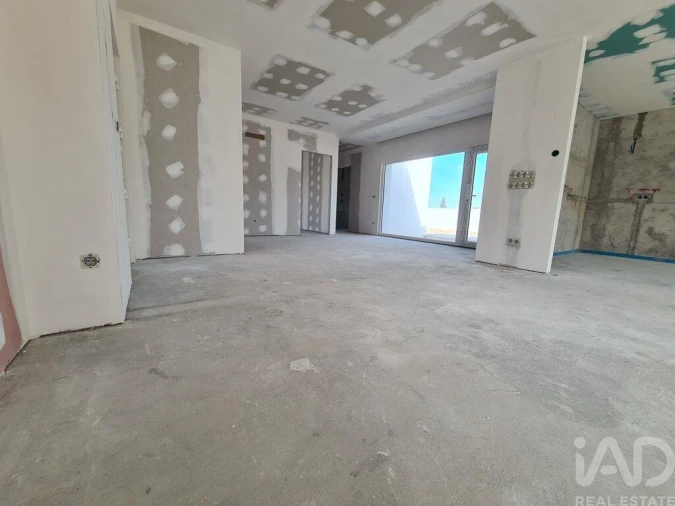 Moradia T4 para Venda em Atouguia da Baleia Foto 8