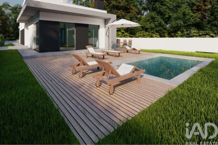 Moradia T4 para Venda em Atouguia da Baleia Foto 12