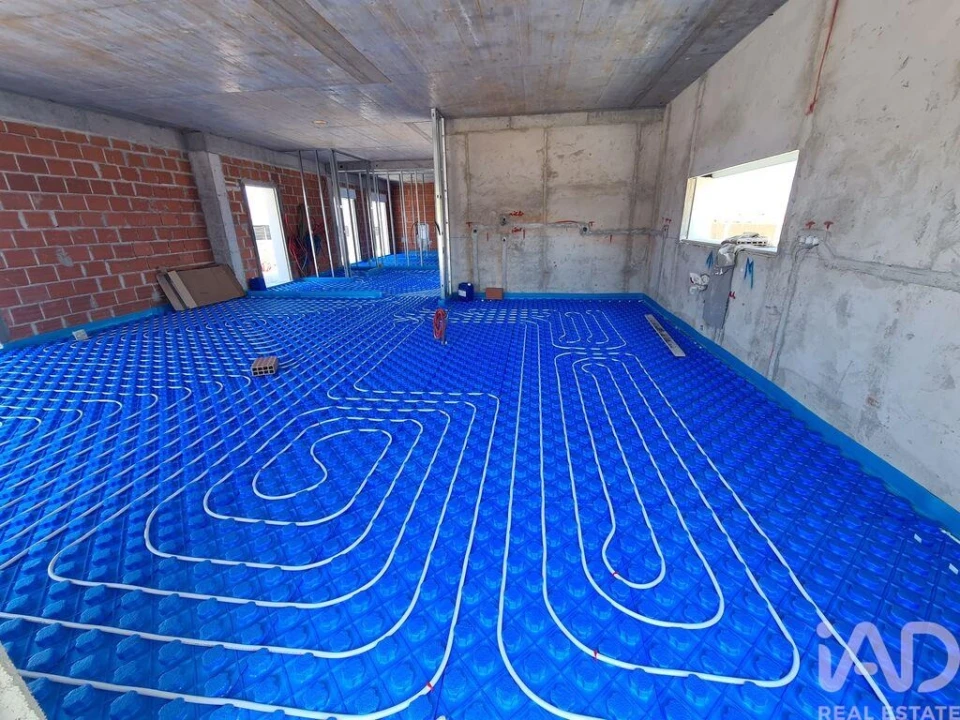 Moradia T4 para Venda em Atouguia da Baleia Foto 10