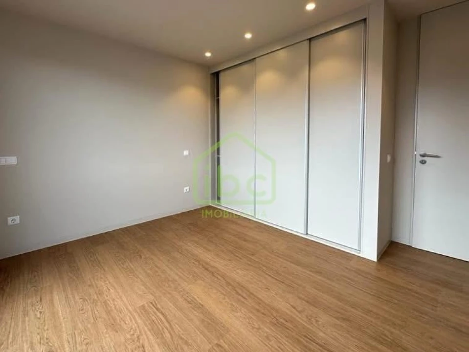 Apartamento T3 para Venda em Póvoa de Varzim, Beiriz e Argivai Foto 2