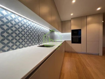 Apartamento T3 para Venda em Póvoa de Varzim, Beiriz e Argivai