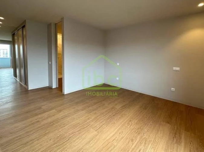 Apartamento T3 para Venda em Póvoa de Varzim, Beiriz e Argivai Foto 3