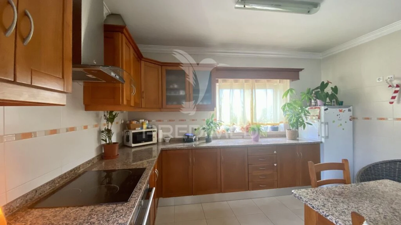 Moradia T3 para Venda em Alcobaça e Vestiaria Foto 17