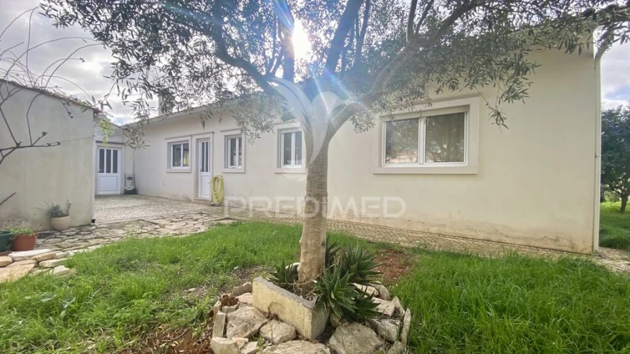 Moradia T3 para Venda em Alcobaça e Vestiaria Foto 6