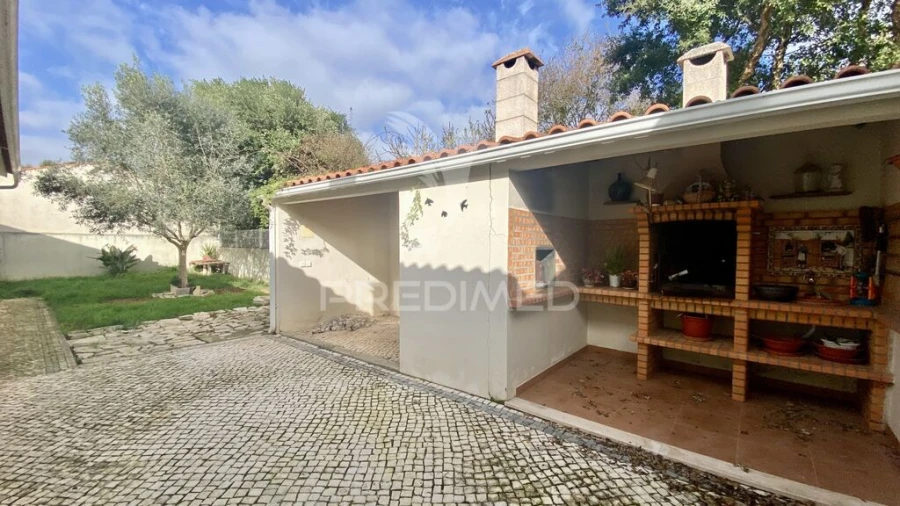 Moradia T3 para Venda em Alcobaça e Vestiaria Foto 11