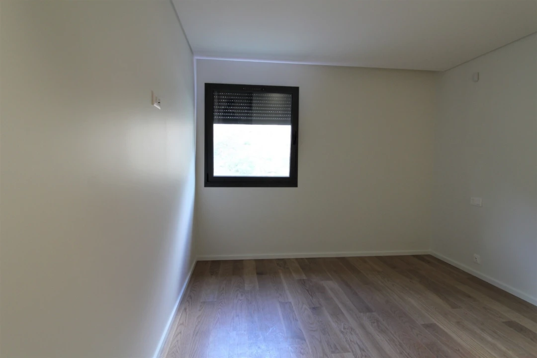 Apartamento T4 para Venda em Azurem Foto 8