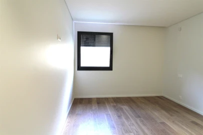 Apartamento T4 para Venda em Azurem