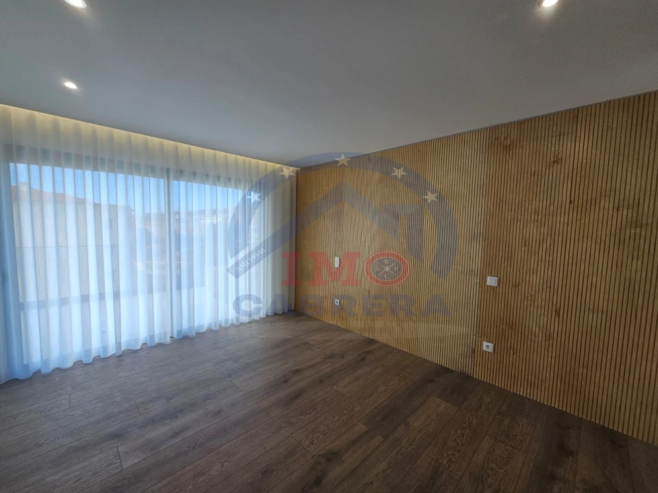 Apartamento T3 para Venda em Caniço Foto 14