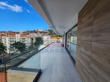 Apartamento T3 para Venda em Caniço