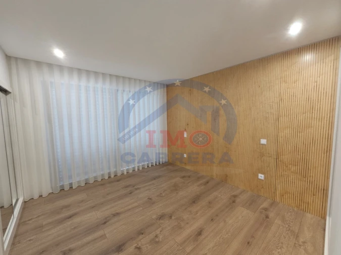 Apartamento T3 para Venda em Caniço Foto 11