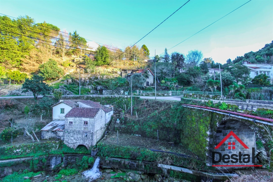 Moradia T2 para Venda em Vouzela e Paços de Vilharigues Foto 11