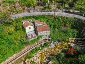Moradia T2 para Venda em Vouzela e Paços de Vilharigues