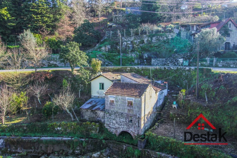 Moradia T2 para Venda em Vouzela e Paços de Vilharigues