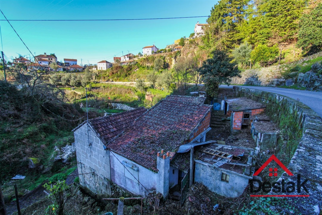 Moradia T2 para Venda em Vouzela e Paços de Vilharigues Foto 9