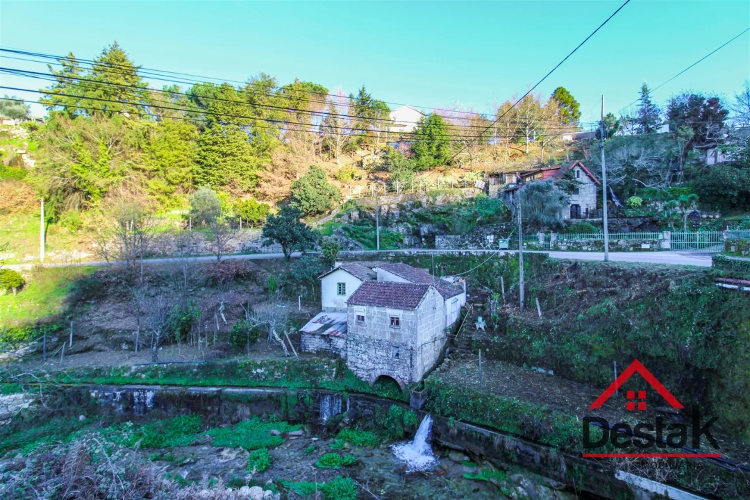 Moradia T2 para Venda em Vouzela e Paços de Vilharigues Foto 10