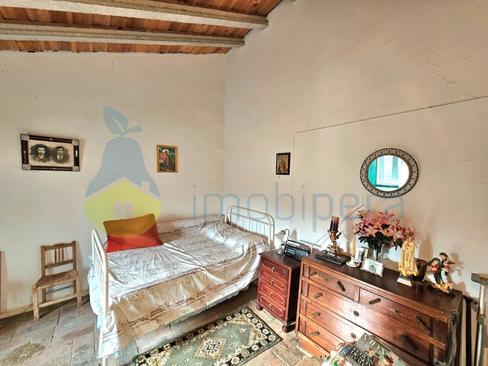 Moradia T3 para Venda em Ameixial Foto 6