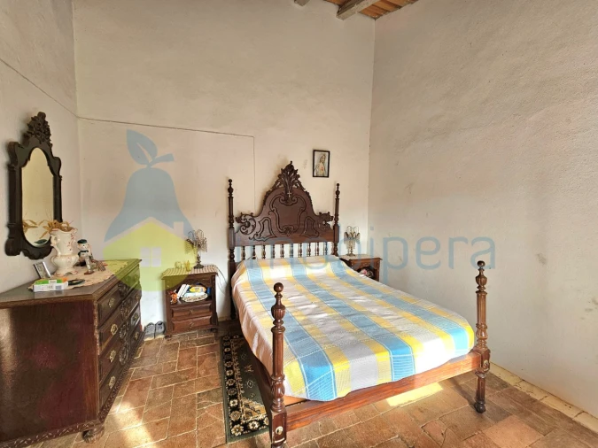 Moradia T3 para Venda em Ameixial Foto 8