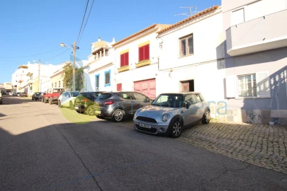 Moradia T3 para Venda em Alcantarilha e Pêra