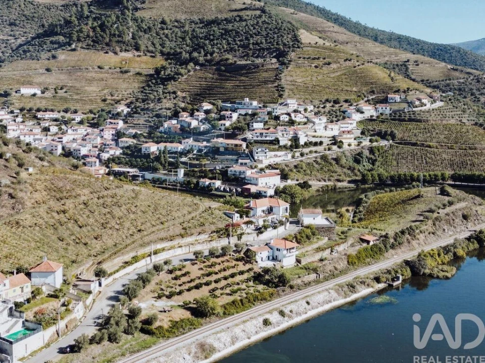 Moradia T6 para Venda em Galafura e Covelinhas Foto 21