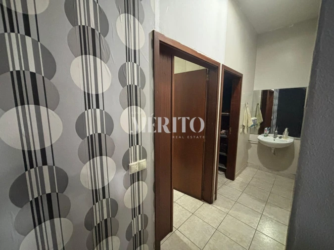 Loja para Venda em Santo Tirso, Couto (Santa Cristina e São Miguel) e Burgães Foto 8