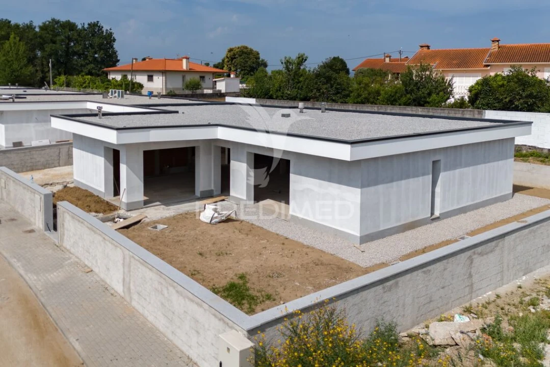 Moradia T3 para Venda em Ferreiros, Prozelo e Besteiros Foto 3