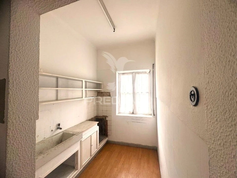 Loja para Arrendamento em Oliveira, São Paio e São Sebastião Foto 20