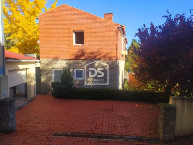 Moradia T3 para Venda em Guarda Foto 91