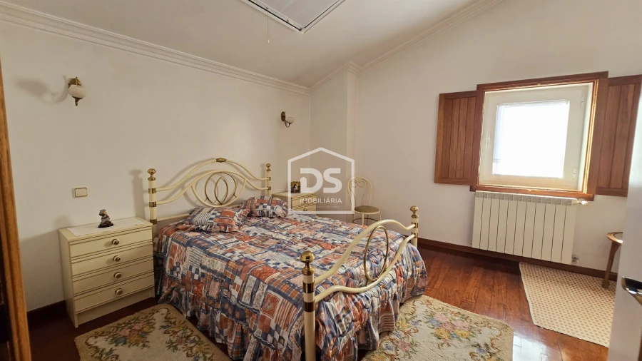 Moradia T3 para Venda em Guarda Foto 46