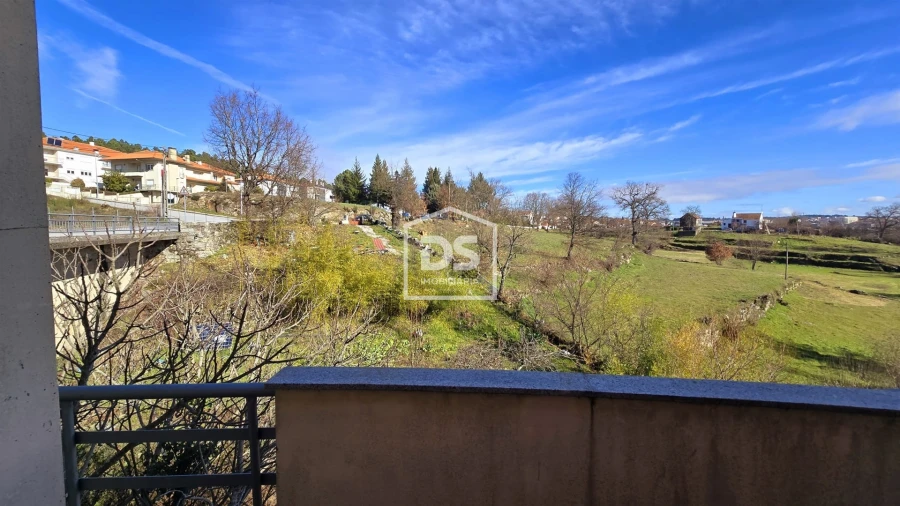 Moradia T3 para Venda em Guarda Foto 89