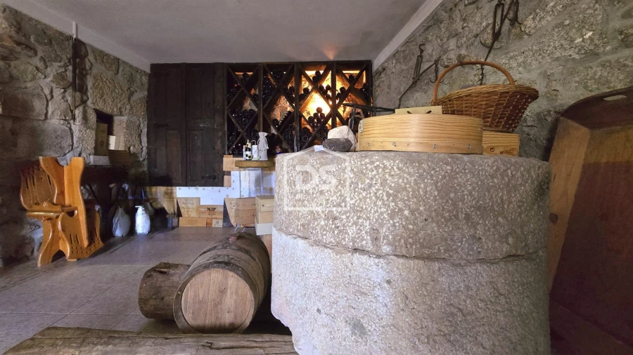 Moradia T3 para Venda em Guarda Foto 77