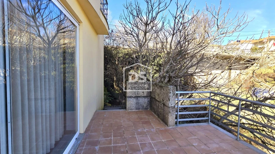 Moradia T3 para Venda em Guarda Foto 63